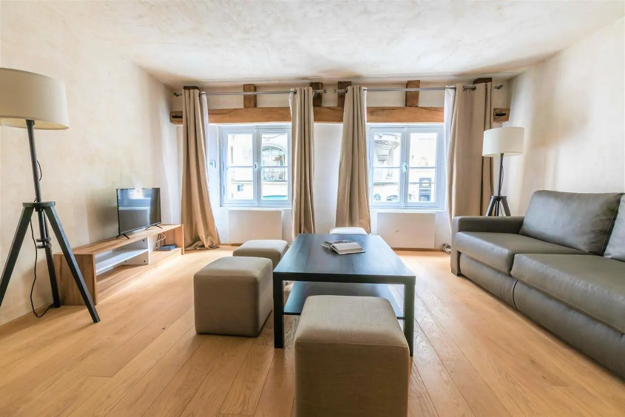 Luxurious & Design Flat 2Br/8P- Boulevard Saint Germain París