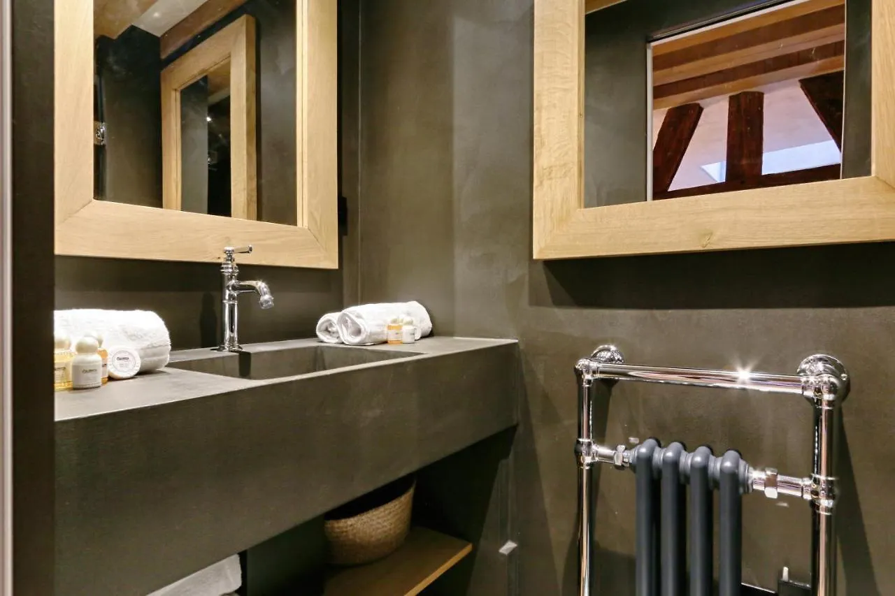 Luxurious & Design Flat 2Br/8P- Boulevard Saint Germain París 0*,
