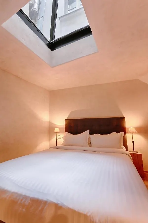 Luxurious & Design Flat 2Br/8P- Boulevard Saint Germain París