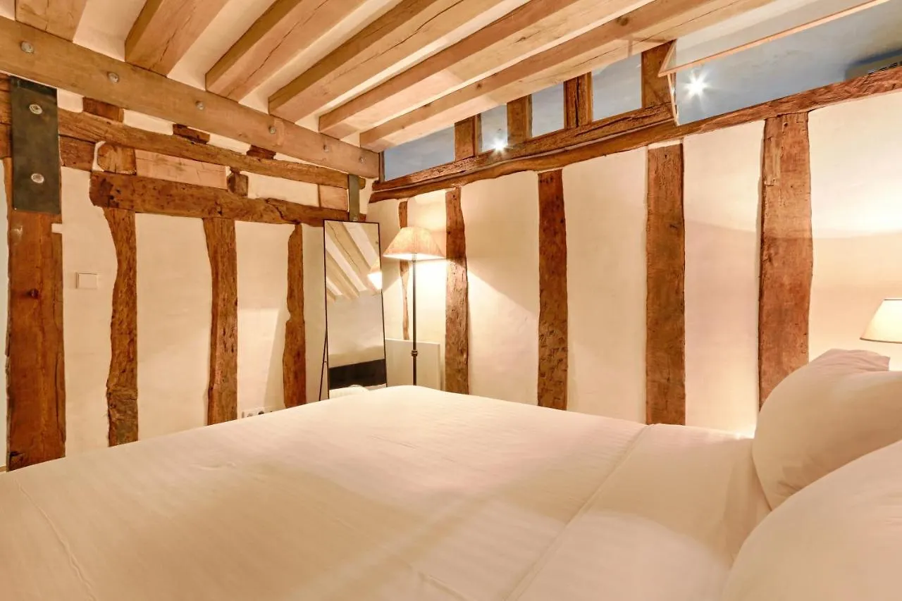 Luxurious & Design Flat 2Br/8P- Boulevard Saint Germain París Francia