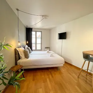 Charmant Studio Dans Un Immeuble 5 Apartamento