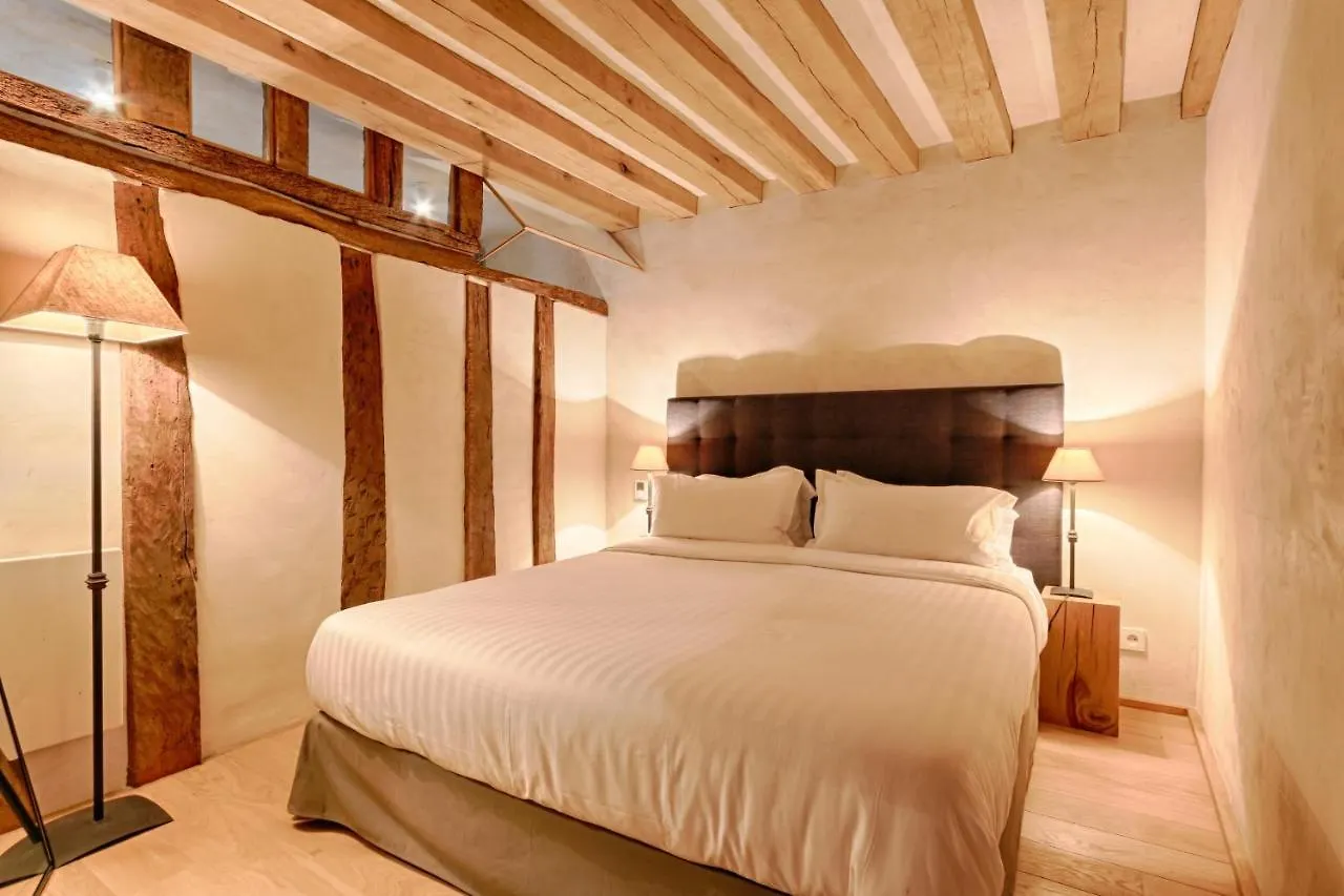 Apartment Luxurious & Design Flat 2Br/8P- Boulevard Saint Germain Paris